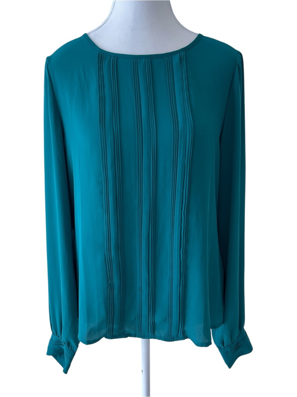 Forever 21 Teal Pintuck Blouse with Long Sleeves Size Medium NWT